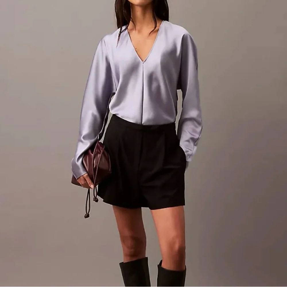 Calvin Klein Silver/Lavender Satin Blouse | Size XL - Picture 2 of 8